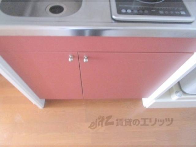 収納　下部収納