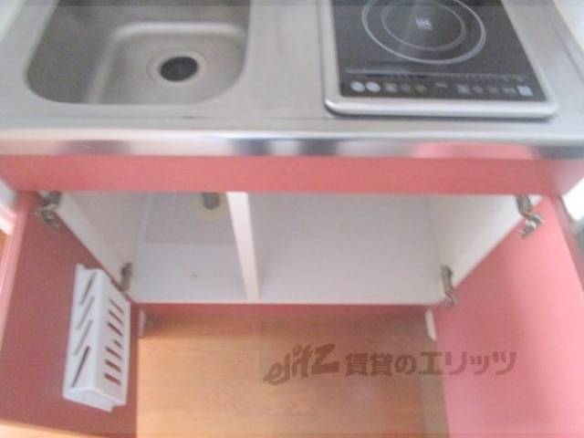 収納　下部収納