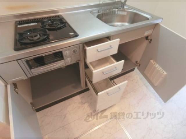 キッチン　収納