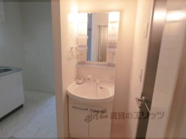 洗面所　独立洗面台