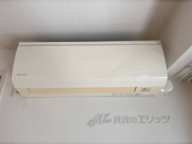 エアコン　リビング