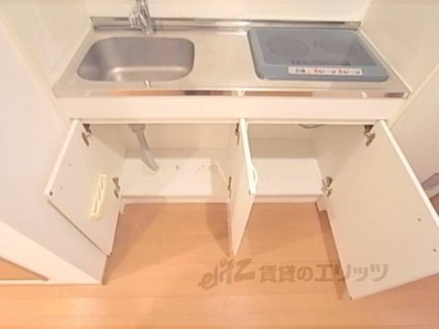 キッチン　収納場所