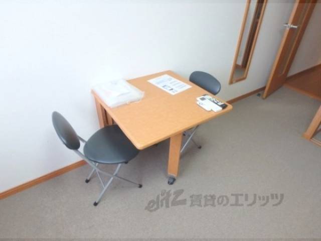 つくえ