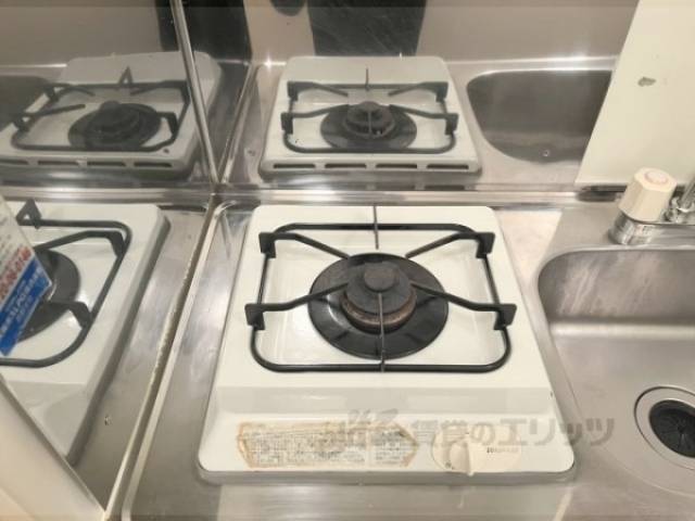 キッチン　ガスコンロ