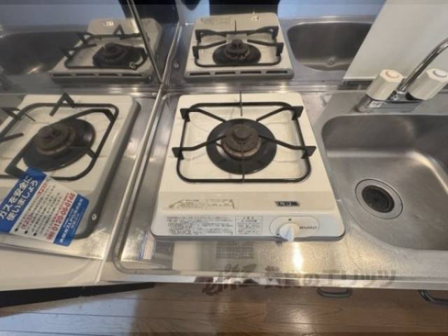キッチン　コンロ