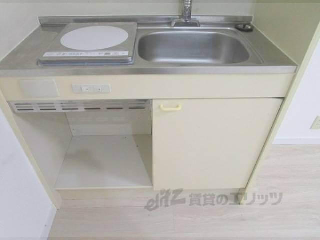 キッチン　下部収納