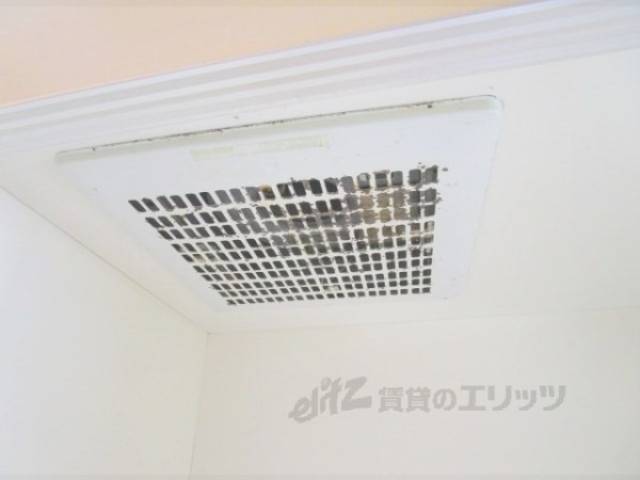 キッチン　換気扇