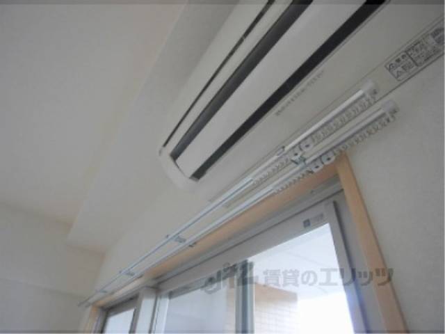 カーテンレール