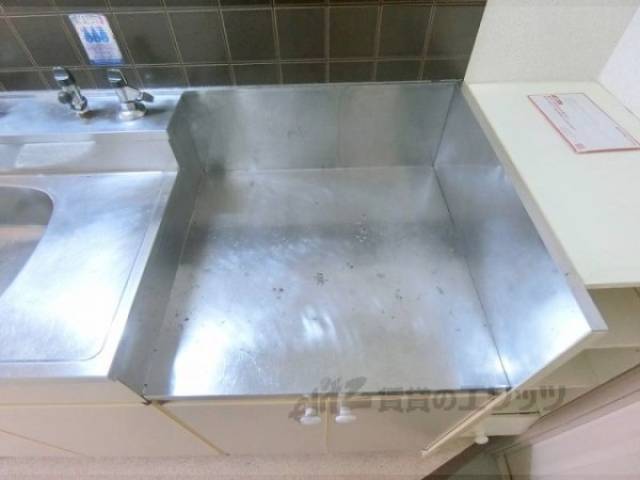 キッチン　コンロ置き場