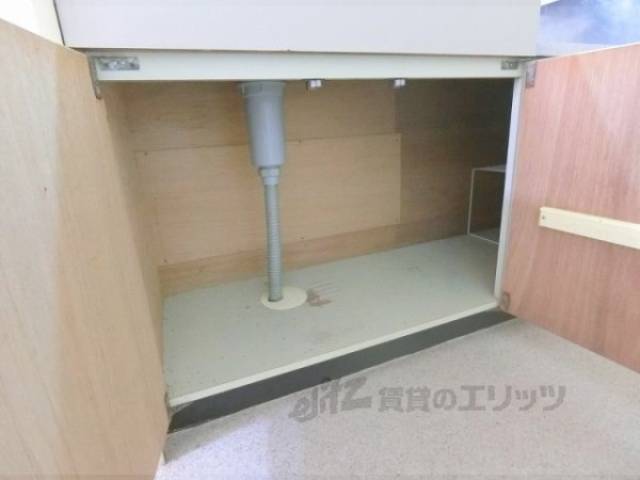 キッチン　下部収納