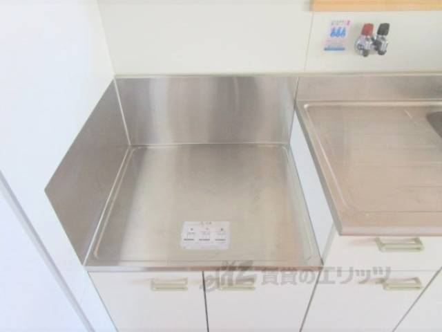 キッチン　コンロ置き場