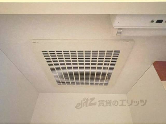キッチン　換気扇