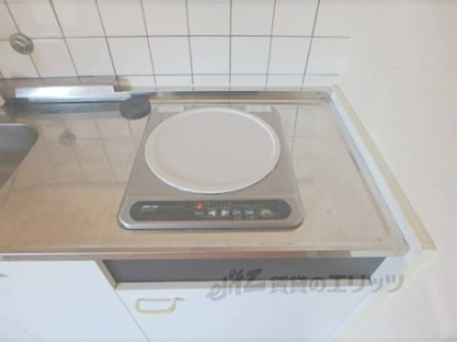 キッチン　電気コンロ
