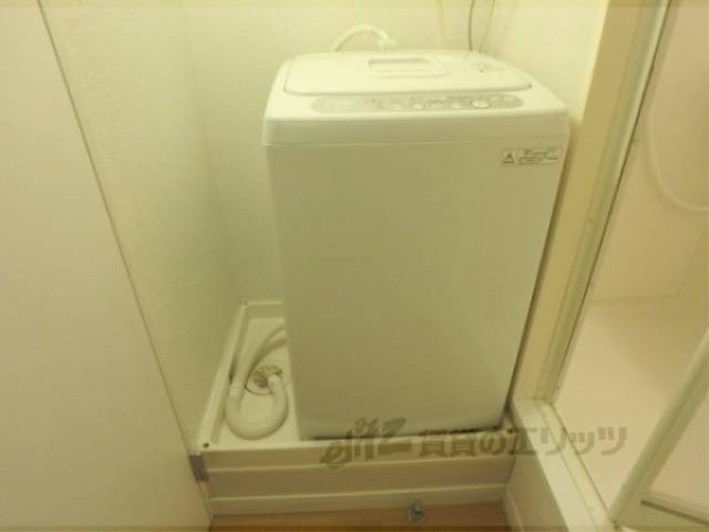 洗濯機置場　洗濯機