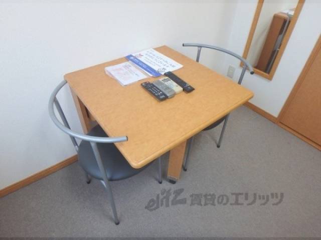 テーブル