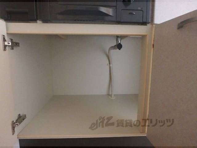 キッチン　下段収納