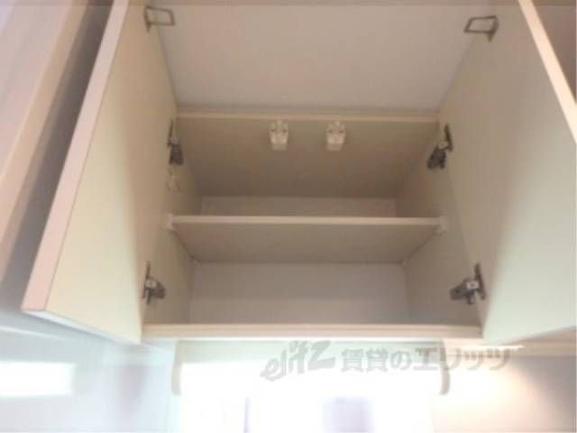 キッチン　上部収納