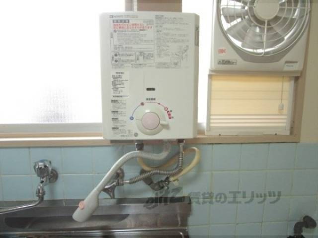 給湯器リモコン　給湯器