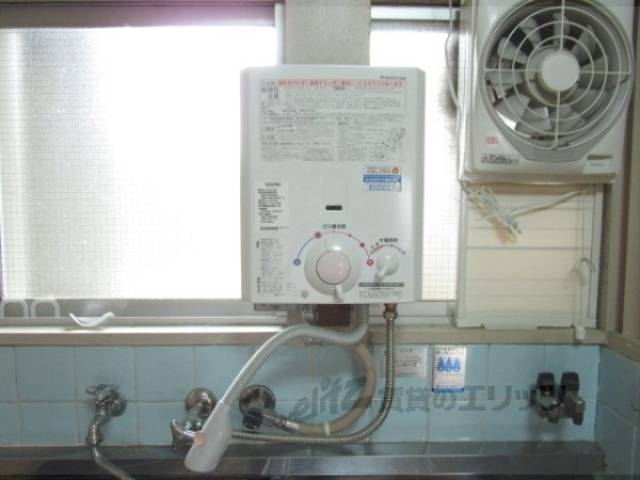 給湯器リモコン　給湯器