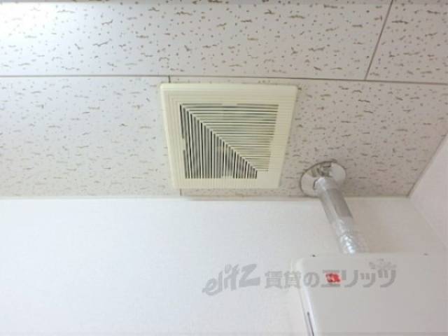 キッチン　換気扇