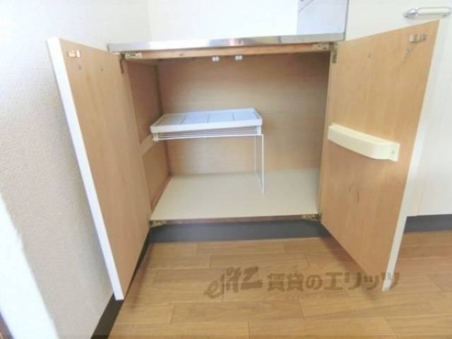 キッチン　下部収納