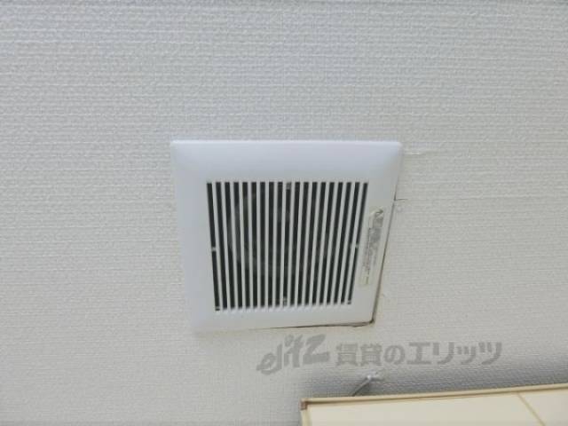 キッチン　換気扇