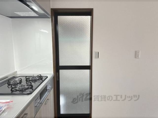 キッチン　勝手口