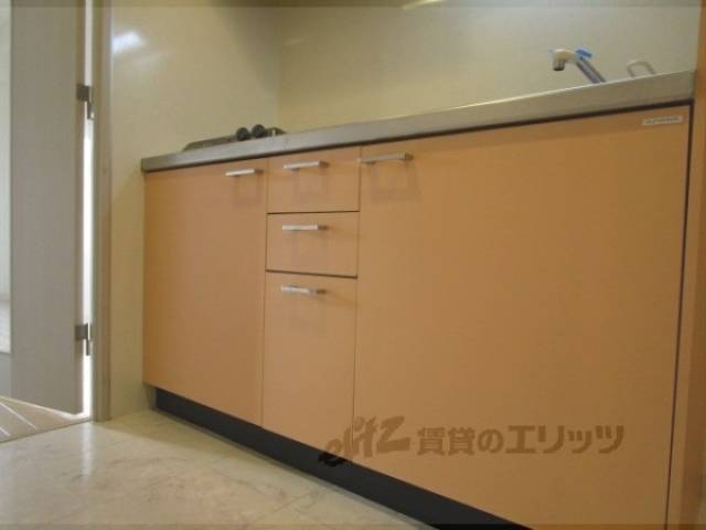 キッチン　下部収納