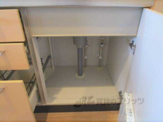 キッチン　下部収納