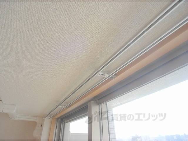 カーテンレール