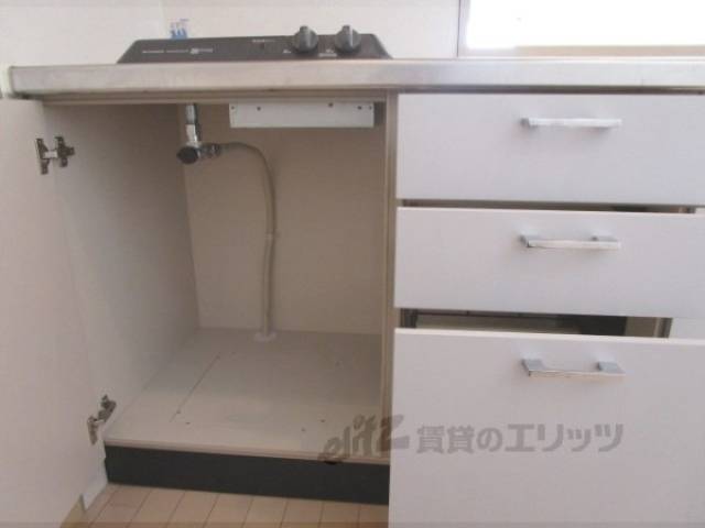 キッチン　下部収納