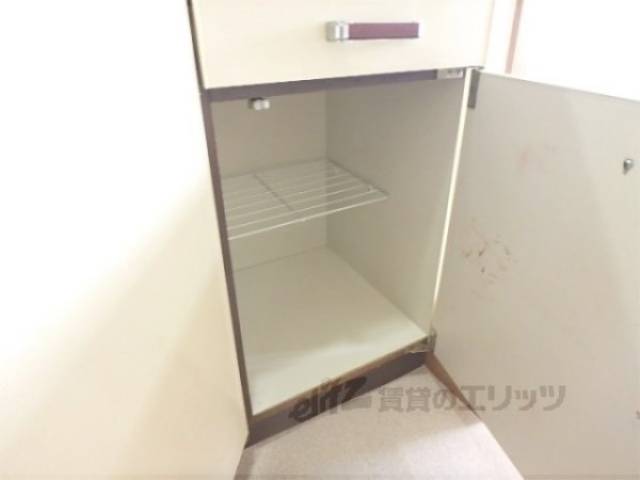 キッチン　下部収納
