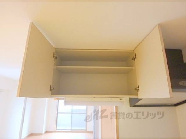 キッチン　収納