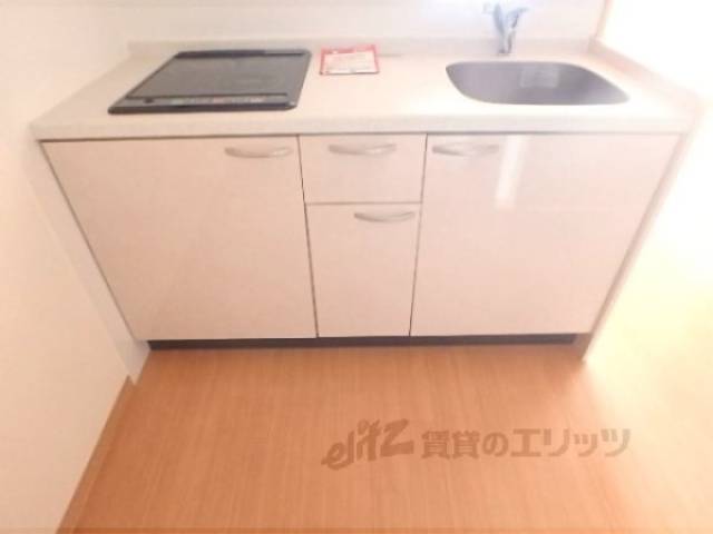 キッチン　収納