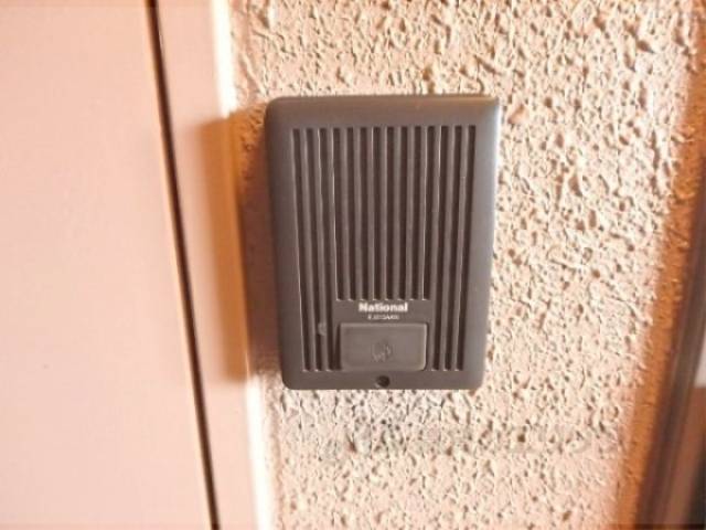 玄関　インターホン