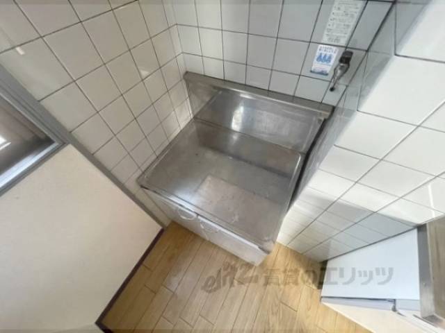 キッチン　コンロ置き場