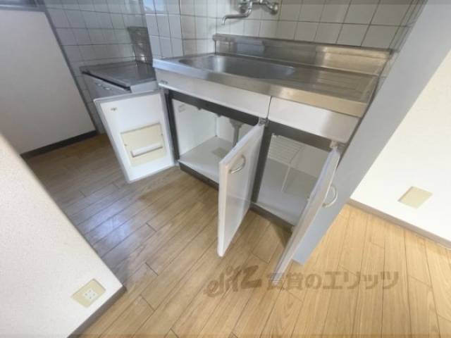 キッチン　下部収納