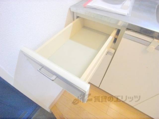 キッチン　下部収納