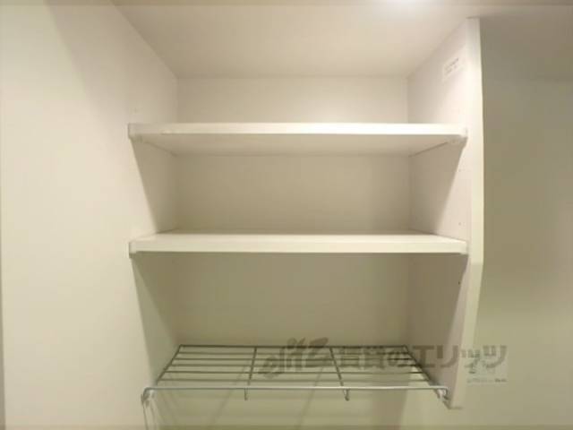 キッチン　上部棚