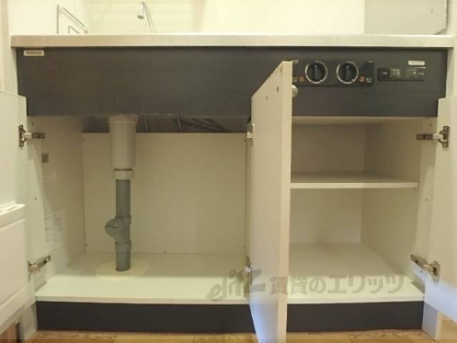 キッチン　下部収納