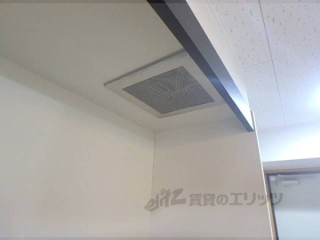 キッチン　換気扇