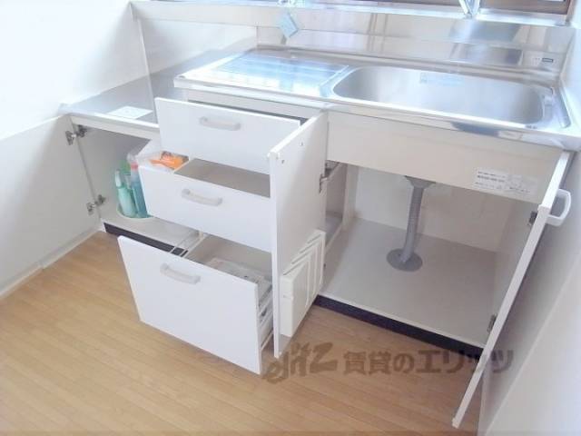 キッチン　下部収納