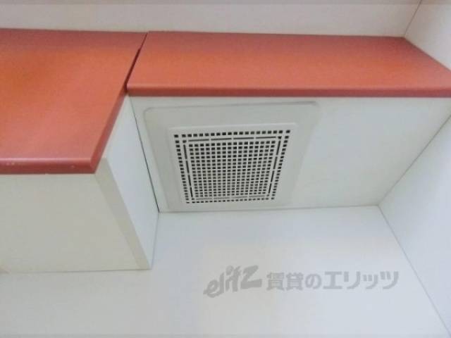 キッチン　換気扇