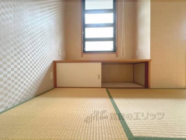和室　収納