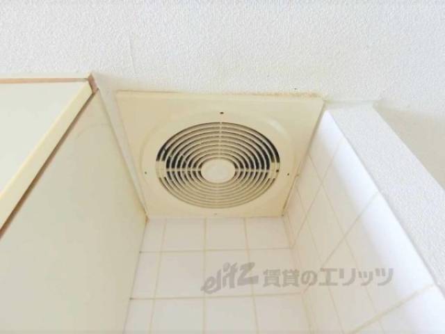 キッチン　換気扇