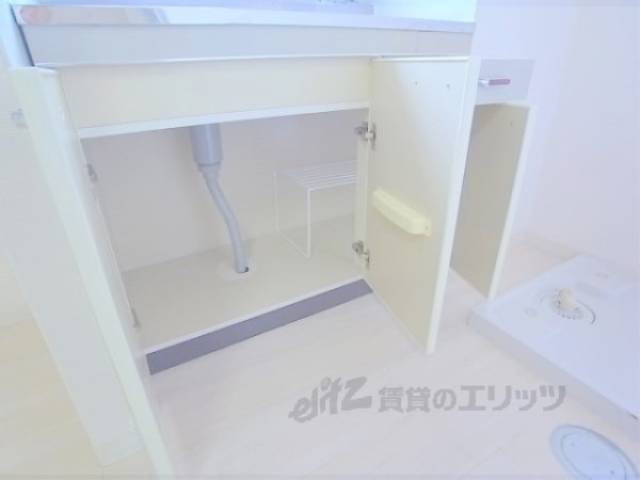 収納　キッチン