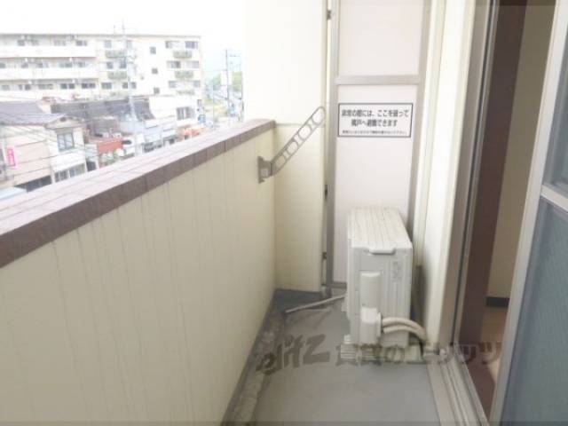 ベランダ　一人暮らしには十分スペース