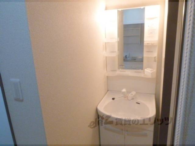 洗面所　独立洗面台　嬉しい設備ですね