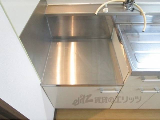 キッチン　コンロ置き場