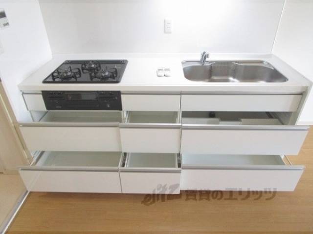 キッチン　下収納